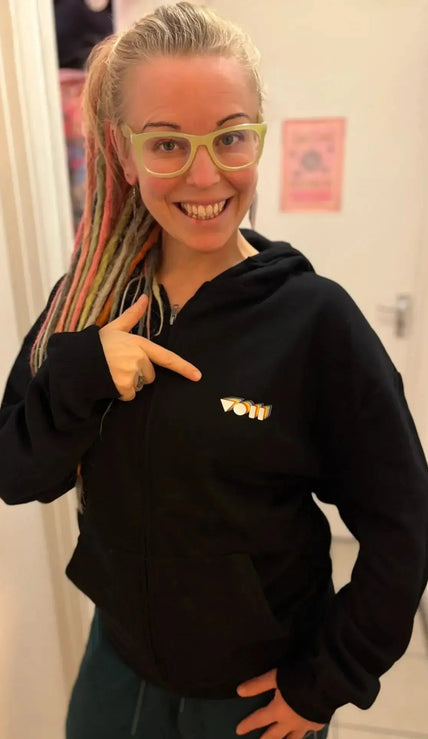 Vicky O'Neon - Above Average Clothing